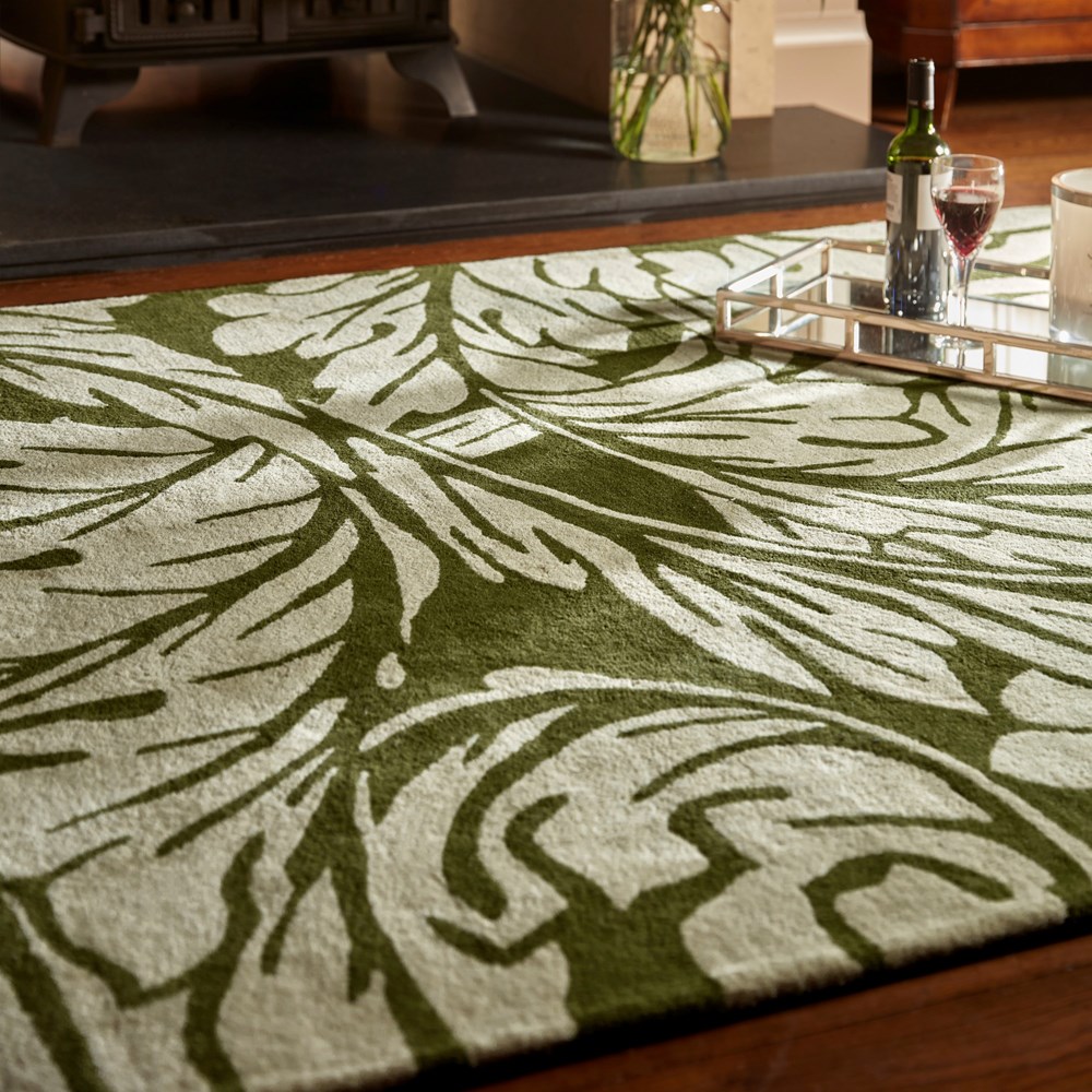 Heritage 2 Floral Rugs in Moss